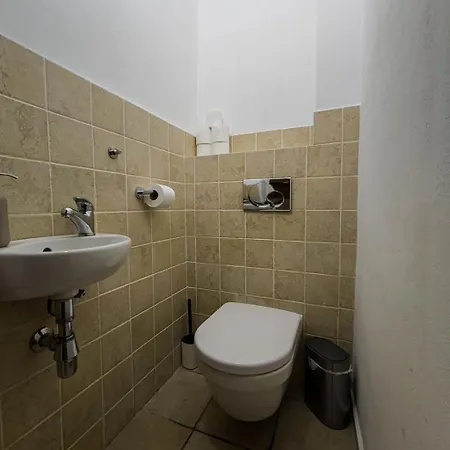 アパート 3bdr Spacious And Cozy プラハ